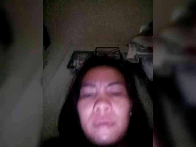 SweetKittyx22 webcam