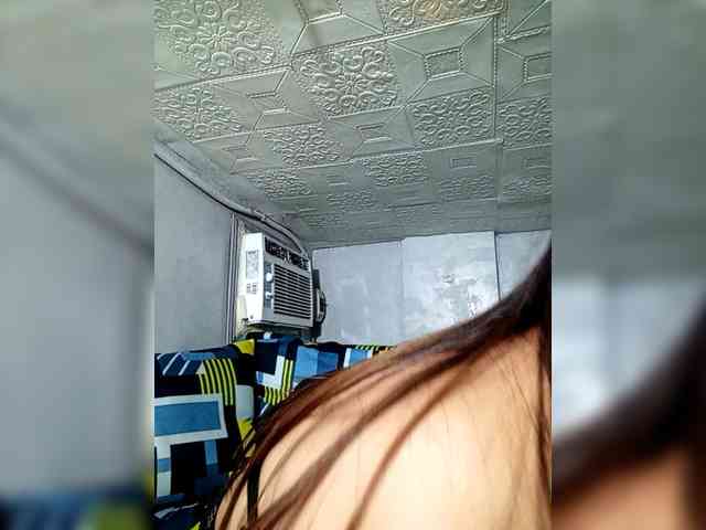 SweetKittyx22 webcam