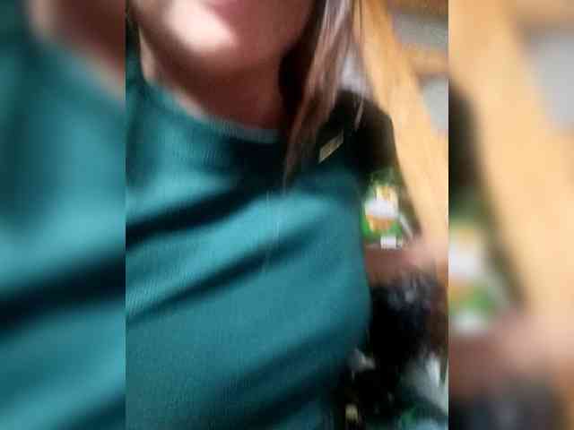 SweetKittyx22 webcam