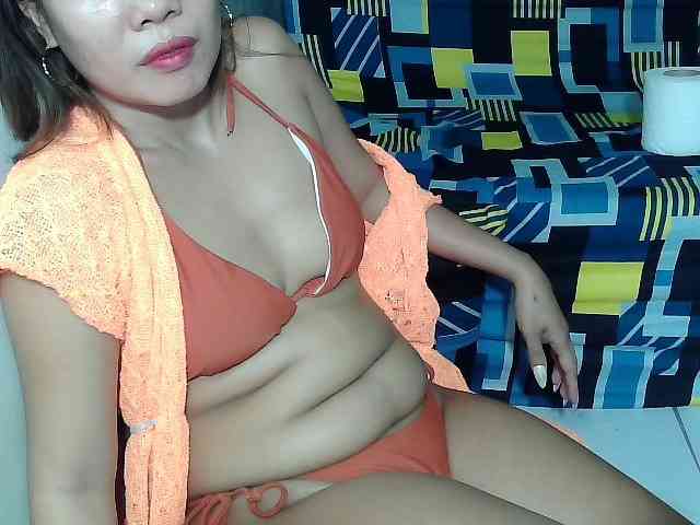 SweetKittyx22 webcam