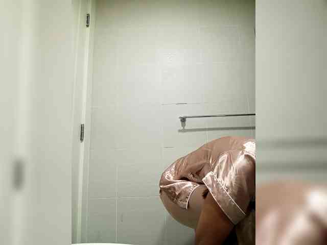 SweetKittyx22 webcam