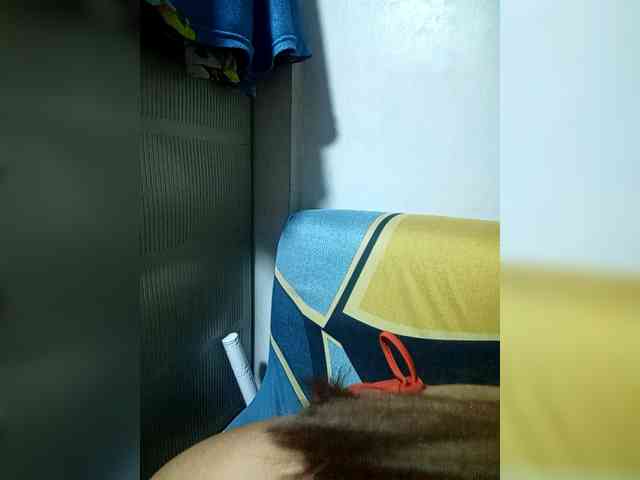 SweetKittyx22 webcam