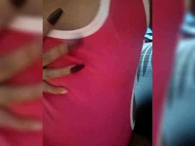 SweetKittyx22 webcam