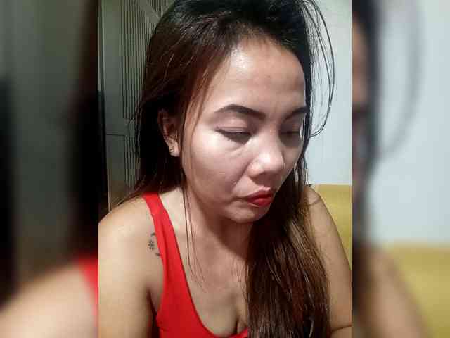 SweetKittyx22 webcam