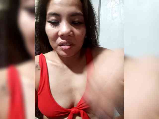 SweetKittyx22 webcam