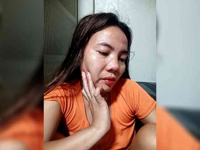 SweetKittyx22 webcam