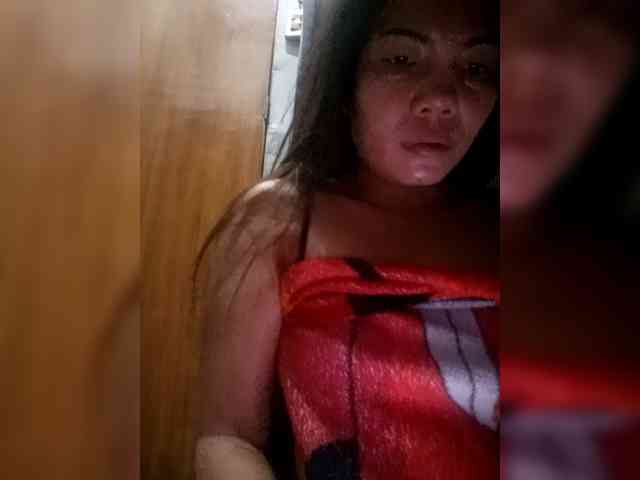 SweetKittyx22 webcam