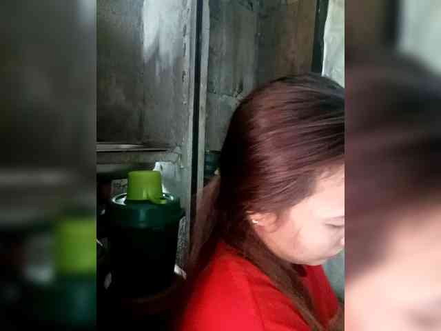 SweetKittyx22 webcam