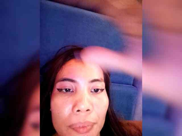 SweetKittyx22 webcam