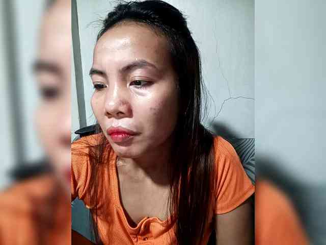 SweetKittyx22 webcam