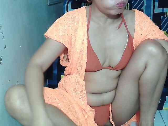 SweetKittyx22 webcam