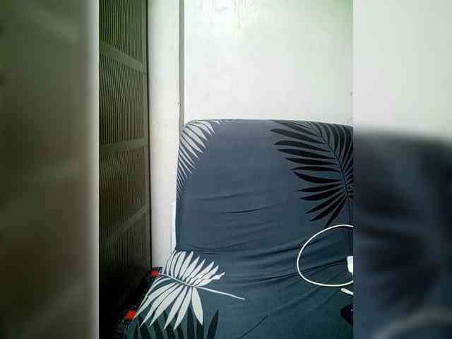 SweetKittyx22 webcam