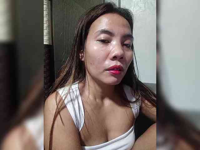 SweetKittyx22 webcam