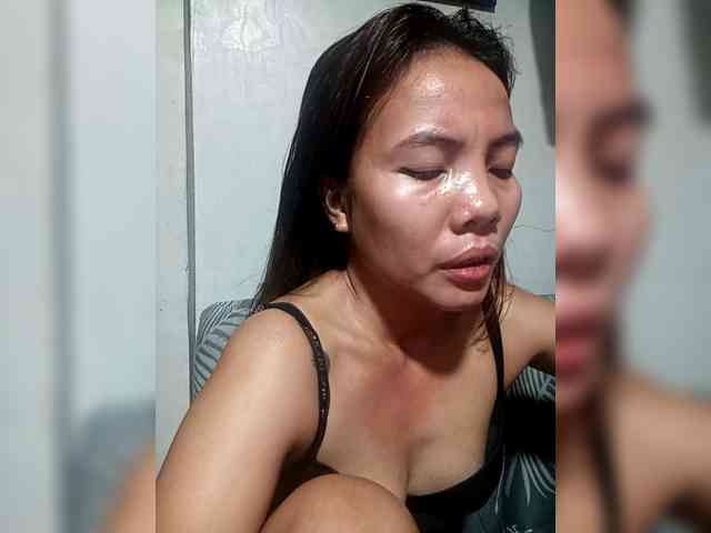 SweetKittyx22 webcam