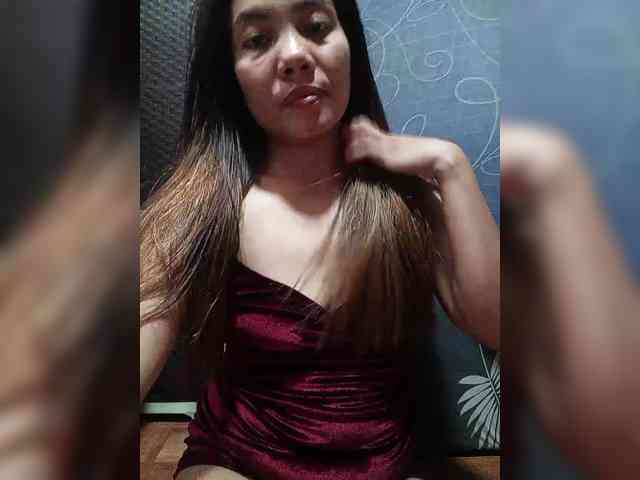 SweetKittyx22 webcam