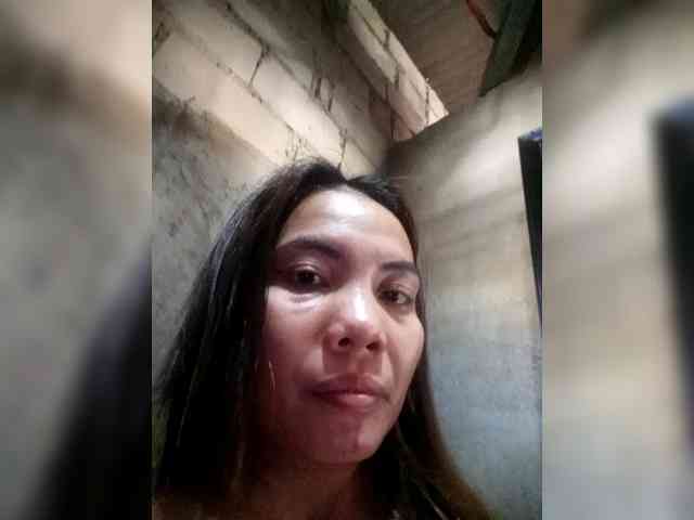 SweetKittyx22 webcam