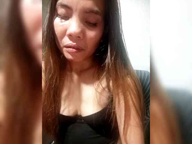 SweetKittyx22 webcam