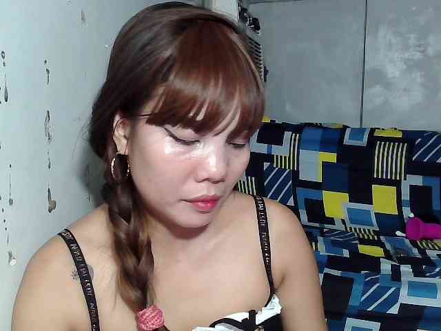 SweetKittyx22 webcam