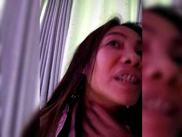 SweetKittyx22 webcam