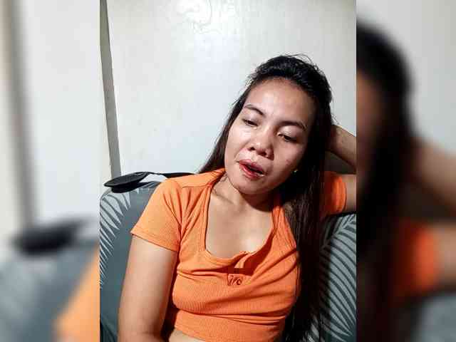 SweetKittyx22 webcam