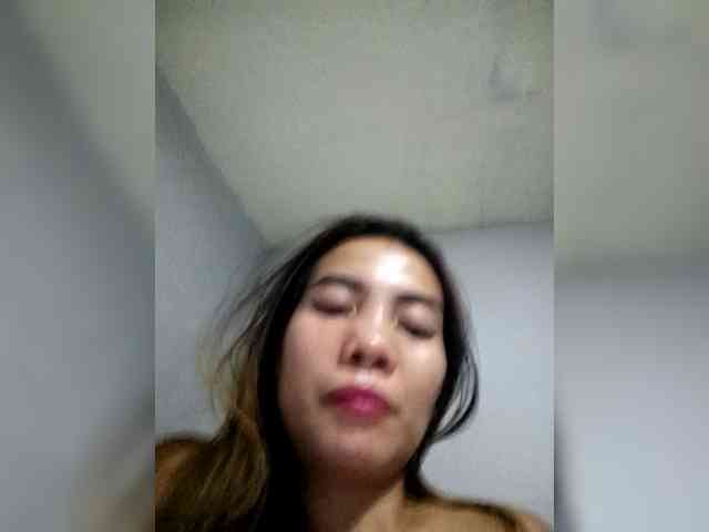 SweetKittyx22 webcam