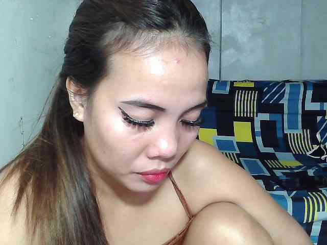 SweetKittyx22 webcam