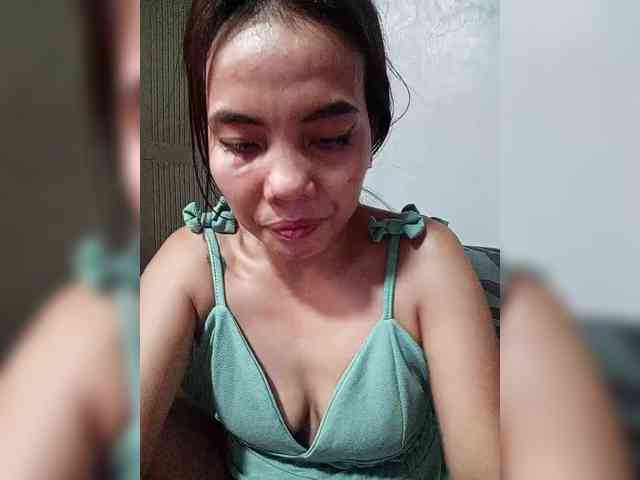 SweetKittyx22 webcam