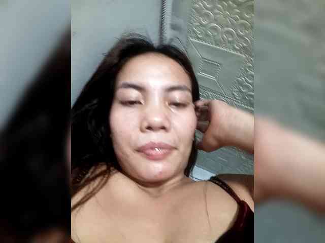 SweetKittyx22 webcam