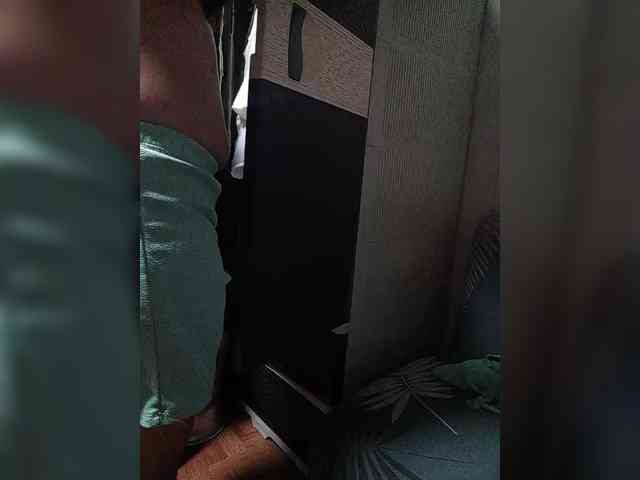 SweetKittyx22 webcam