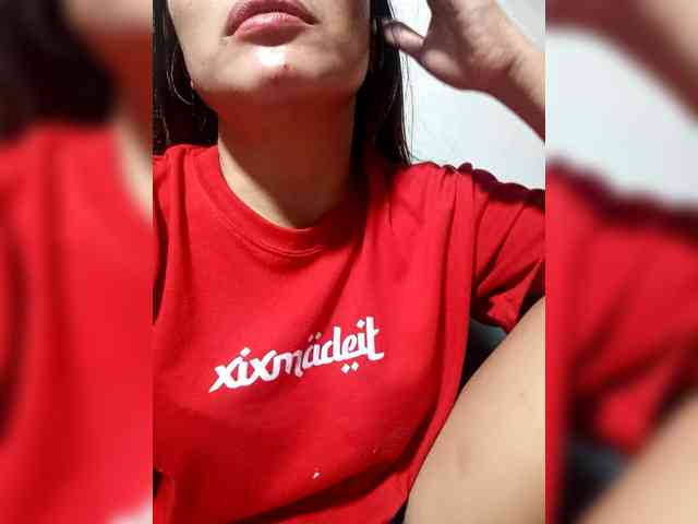 SweetKittyx22 webcam