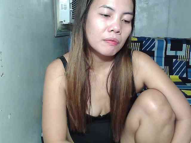 SweetKittyx22 webcam