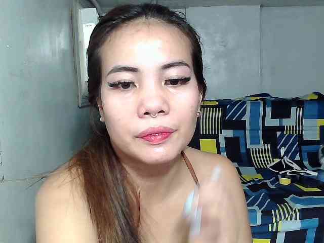 SweetKittyx22 webcam