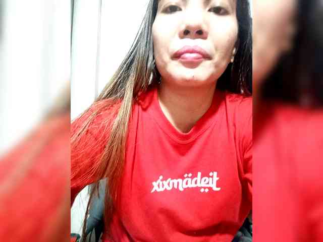 SweetKittyx22 webcam