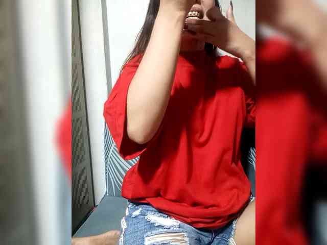 SweetKittyx22 webcam