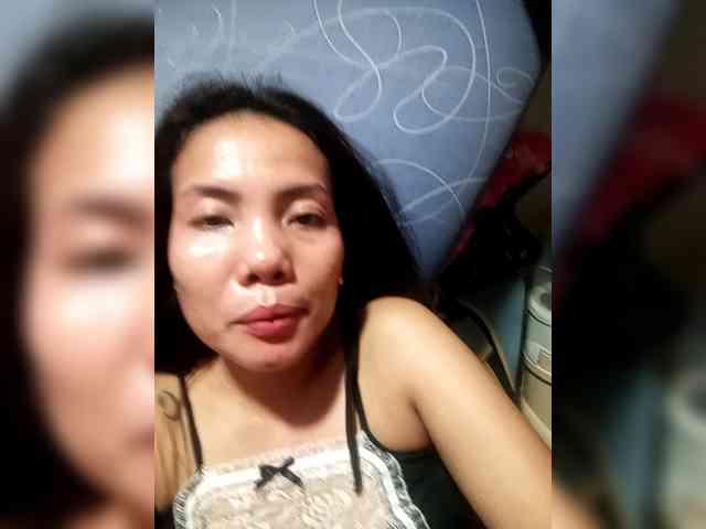 SweetKittyx22 webcam