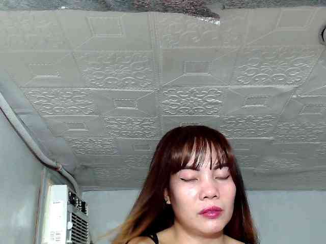 SweetKittyx22 webcam