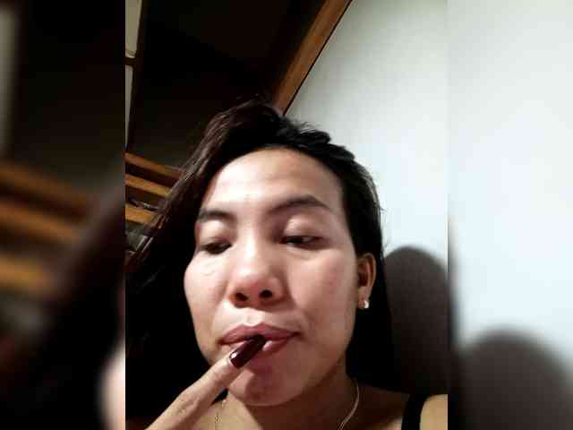 SweetKittyx22 webcam