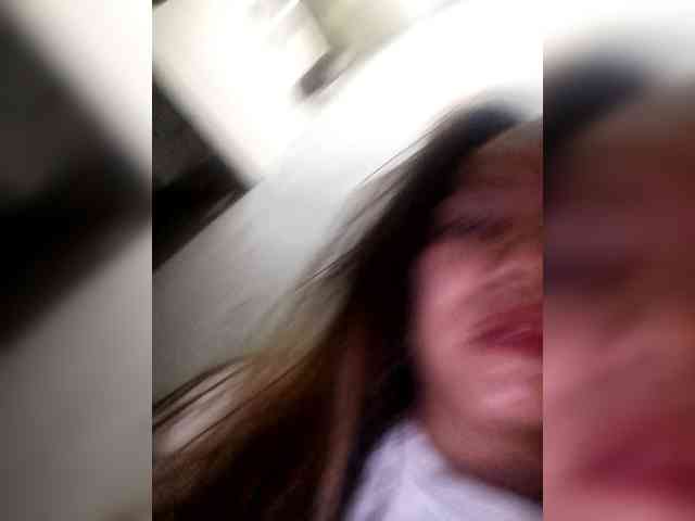 SweetKittyx22 webcam