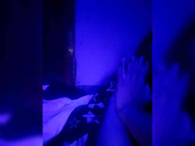 SweetKittyx22 webcam