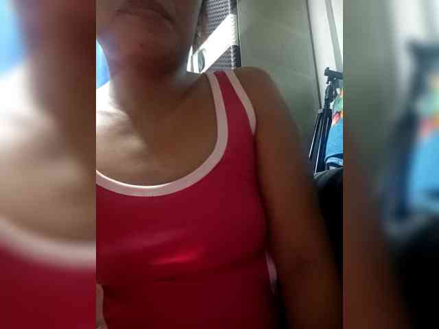 SweetKittyx22 webcam