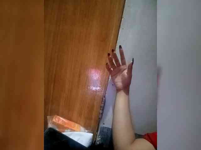 SweetKittyx22 webcam