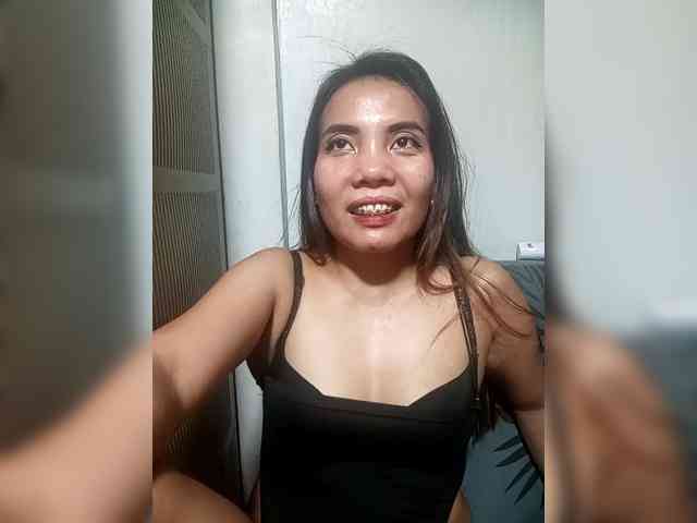 SweetKittyx22 webcam