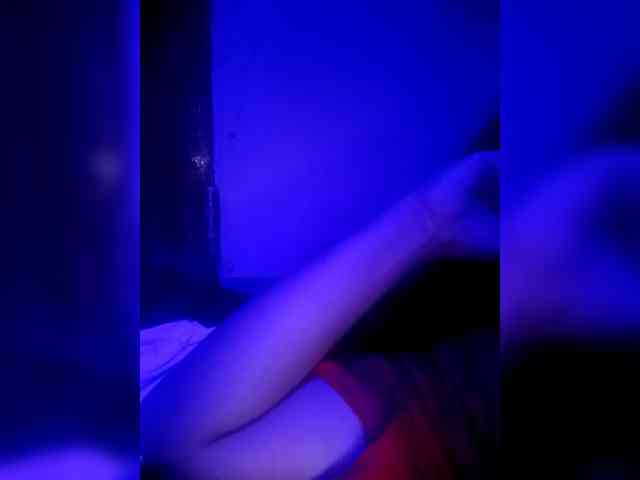 SweetKittyx22 webcam