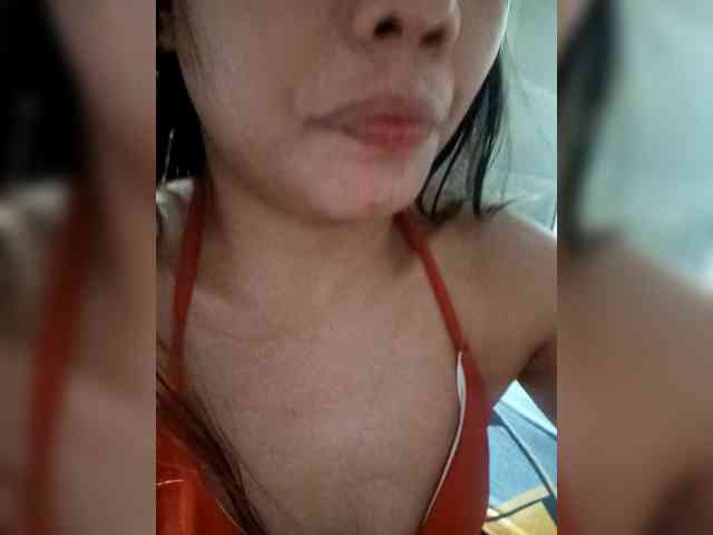 SweetKittyx22 webcam