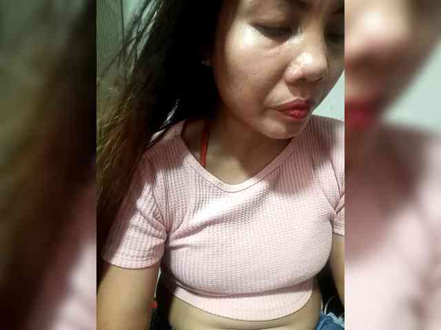 SweetKittyx22 webcam