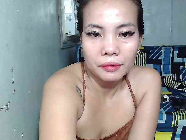 SweetKittyx22 webcam