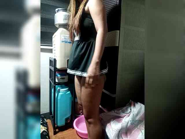 SweetKittyx22 webcam