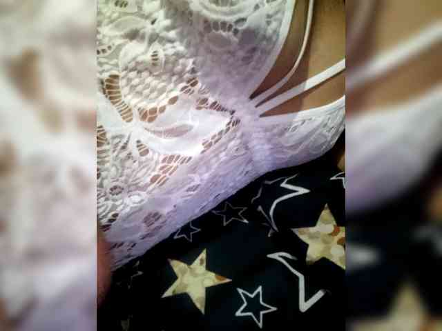 SweetKittyx22 webcam