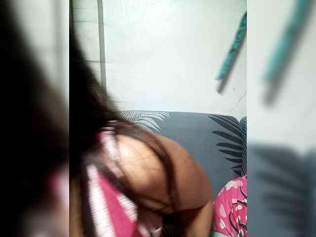 SweetKittyx22 webcam