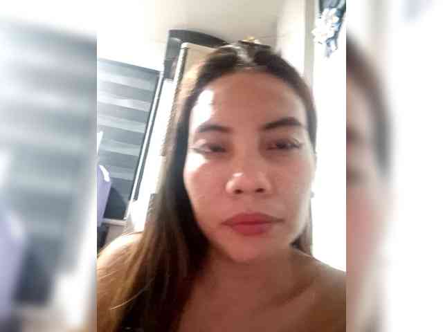 SweetKittyx22 webcam